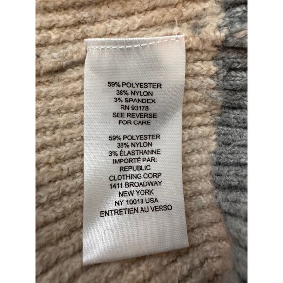 NEW T TAHARI Blue Cream Chevron Turtleneck Pullover Sweater Size 12 - Picture 7 of 7